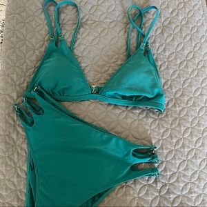 High wasted bikini bottom w/ top